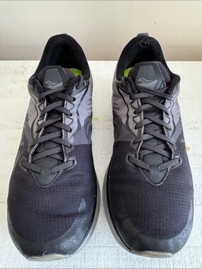 Women’s Saucony Endorphin Speed 2 Running Shoes.